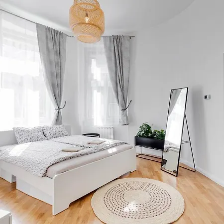 New Luxury In The Centre With Netflix *